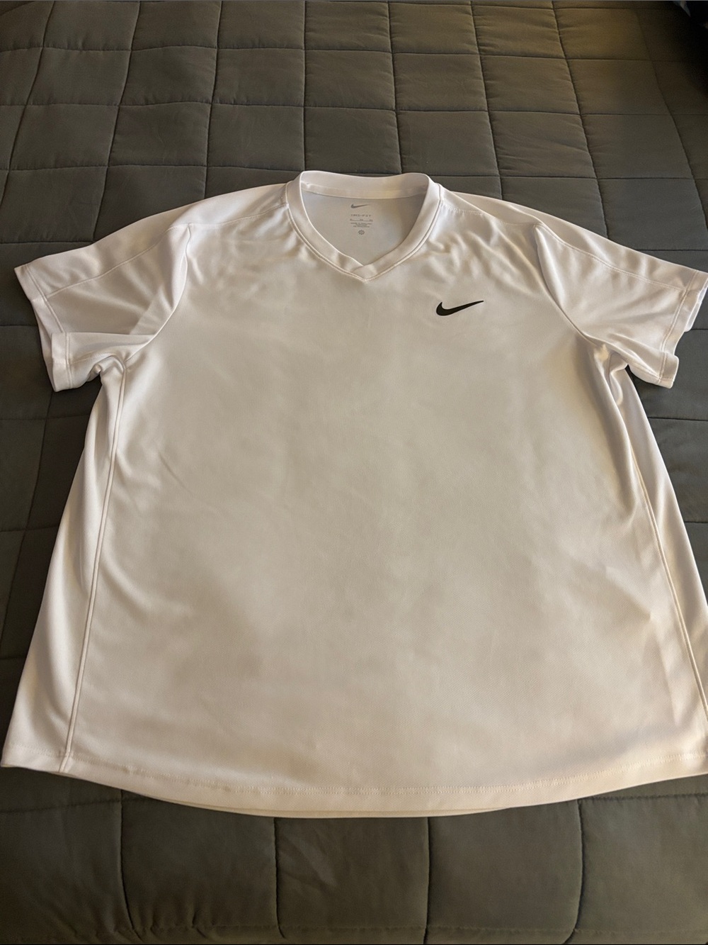 Nike White Men’s V-Neck Athletic Shirt with Black Swoosh XL
